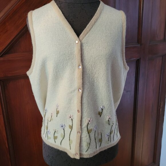 Sag Harbor Petite Wool Floral Embroidered Button-Up Vest Beige L - Picture 2 of 7